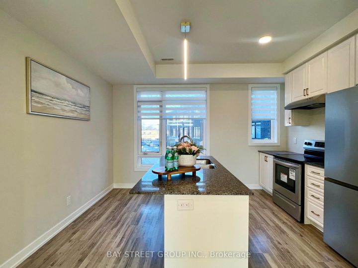 Photo 8 at 13 - 370 Red Maple Road, Langstaff, Richmond Hill