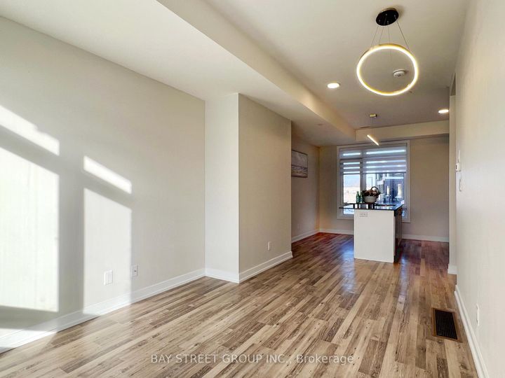 Photo 10 at 13 - 370 Red Maple Road, Langstaff, Richmond Hill