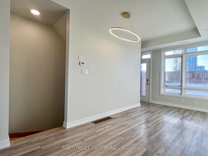 Photo 11 at 13 - 370 Red Maple Road, Langstaff, Richmond Hill