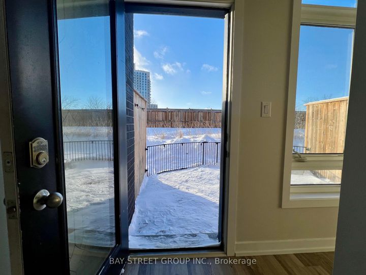 Photo 13 at 13 - 370 Red Maple Road, Langstaff, Richmond Hill