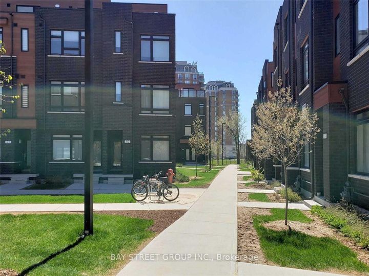 Photo 22 at 13 - 370 Red Maple Road, Langstaff, Richmond Hill