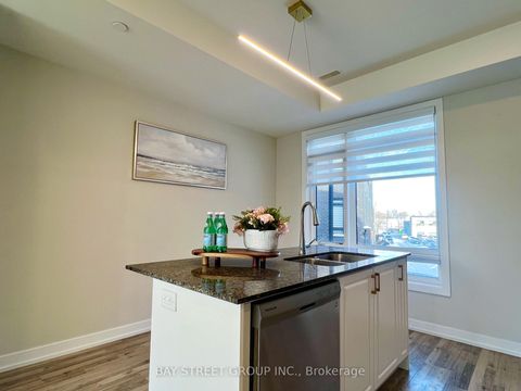 Photo 6 at 13 - 370 Red Maple Road, Langstaff, Richmond Hill