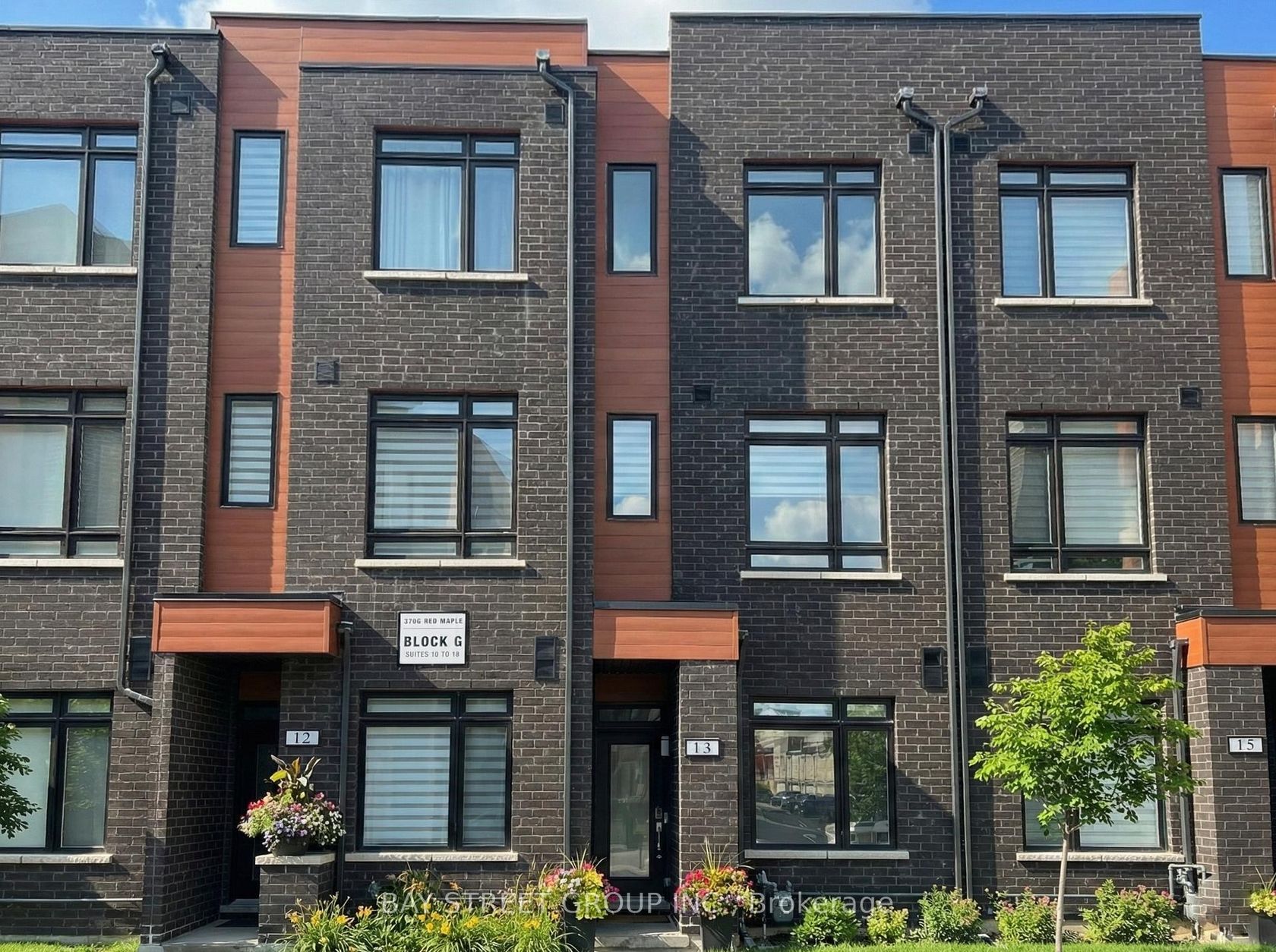 13 - 370 Red Maple Road, Langstaff, Richmond Hill photo number 2