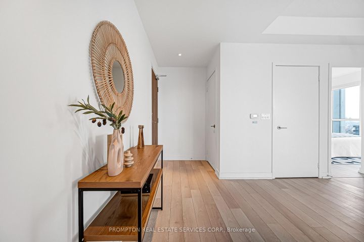 Photo 4 at 3609 - 117 Mcmahon Drive, Bayview Village, Toronto