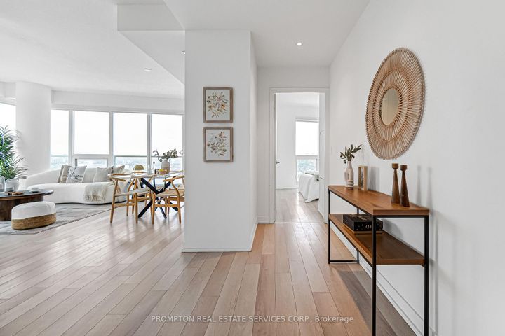 Photo 7 at 3609 - 117 Mcmahon Drive, Bayview Village, Toronto