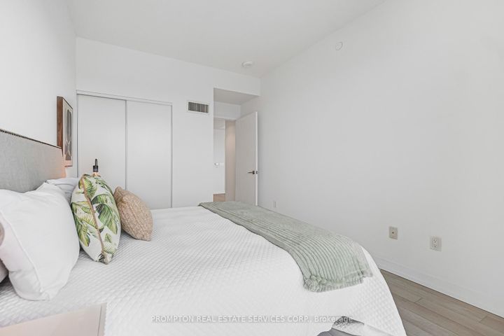 Photo 30 at 3609 - 117 Mcmahon Drive, Bayview Village, Toronto