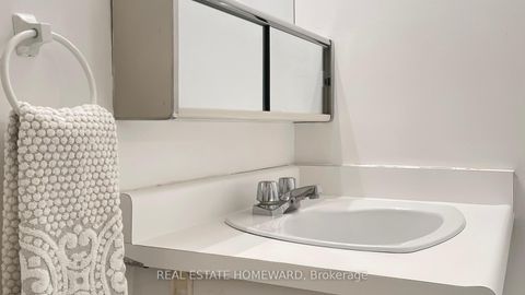 Photo 26 at 623 - 77 Maitland Place, South St. James Town, Toronto