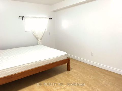 Photo 5 at 46 Sullivan Street, Chinatown, Toronto