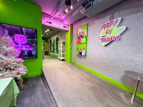 Photo 3 at 514 Yonge St Street, Bay Street Corridor, Toronto