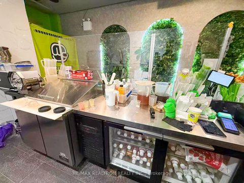 Photo 9 at 514 Yonge St Street, Bay Street Corridor, Toronto