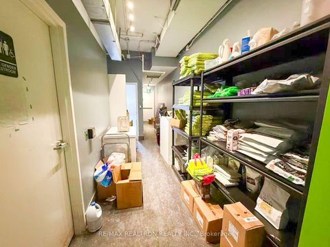 Photo 13 at 514 Yonge St Street, Bay Street Corridor, Toronto