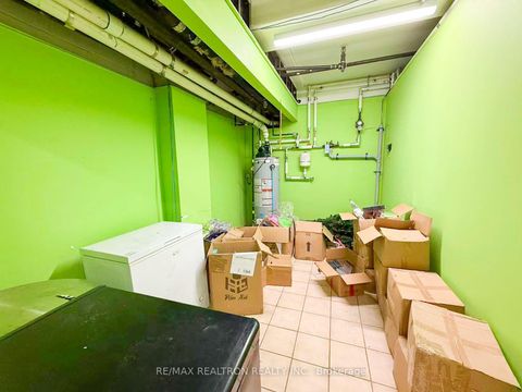 Photo 16 at 514 Yonge St Street, Bay Street Corridor, Toronto