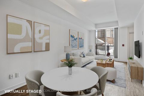 Photo 4 at 6 - 12 Marquette Avenue, Lawrence, Toronto