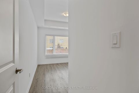 Photo 20 at 6 - 12 Marquette Avenue, Lawrence, Toronto