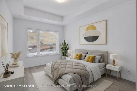 Photo 22 at 6 - 12 Marquette Avenue, Lawrence, Toronto