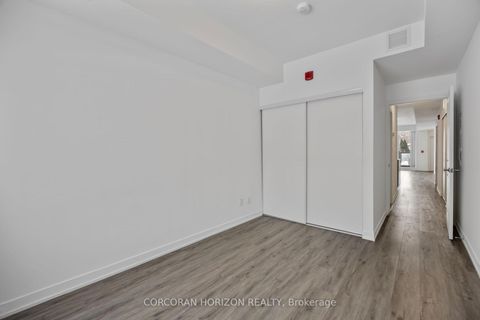 Photo 24 at 6 - 12 Marquette Avenue, Lawrence, Toronto