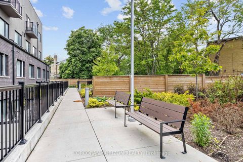 Photo 35 at 6 - 12 Marquette Avenue, Lawrence, Toronto