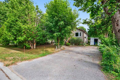 Photo 1 at 281 Harvie Road, Holly, Barrie