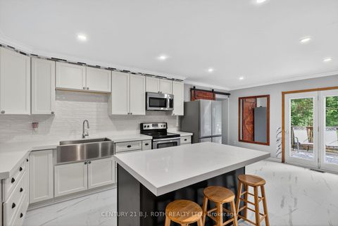 Photo 3 at 281 Harvie Road, Holly, Barrie