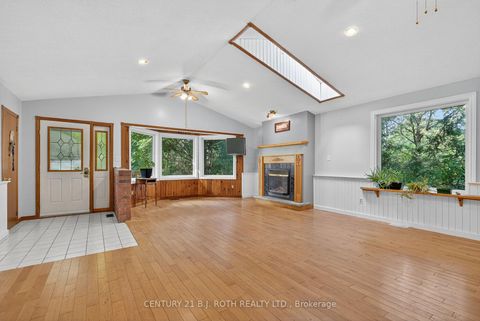 Photo 10 at 281 Harvie Road, Holly, Barrie