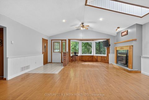 Photo 11 at 281 Harvie Road, Holly, Barrie