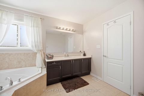 Photo 29 at 2325 Bridle Road, Windfields, Oshawa