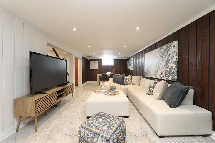 Photo 22 at 70 Lavington Drive, Richview, Toronto