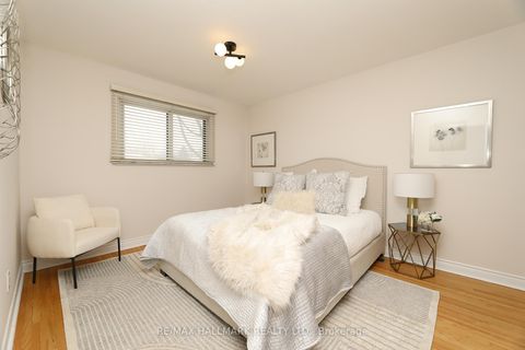 Photo 14 at 70 Lavington Drive, Richview, Toronto