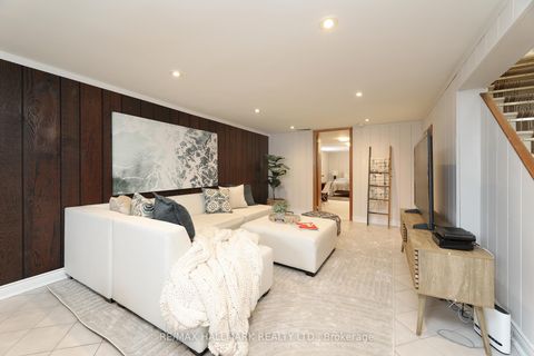 Photo 20 at 70 Lavington Drive, Richview, Toronto