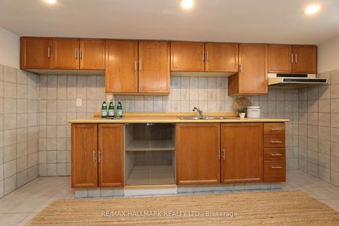 Photo 28 at 70 Lavington Drive, Richview, Toronto