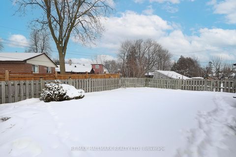 Photo 34 at 70 Lavington Drive, Richview, Toronto