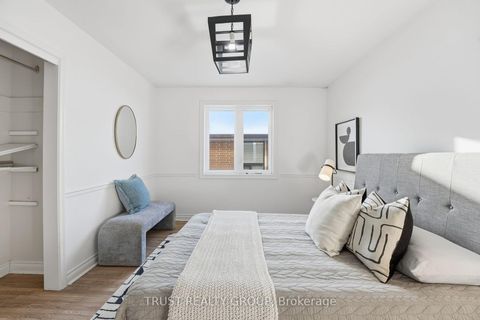 Photo 20 at 9 Del Ria Drive, Maple Leaf, Toronto