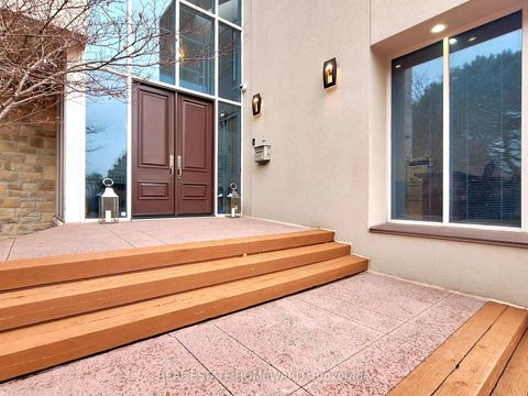 Photo 5 at 128 Laurentide Drive, Donalda, Toronto