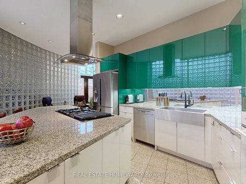 Photo 18 at 128 Laurentide Drive, Donalda, Toronto