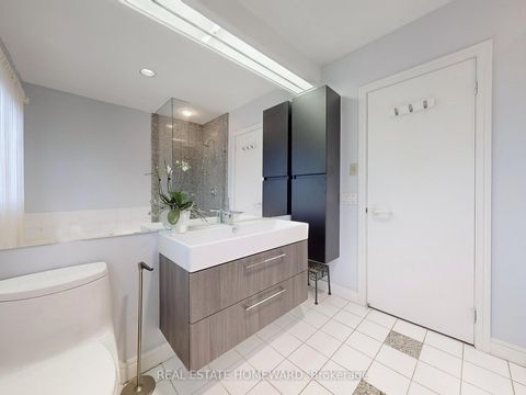 Photo 38 at 128 Laurentide Drive, Donalda, Toronto