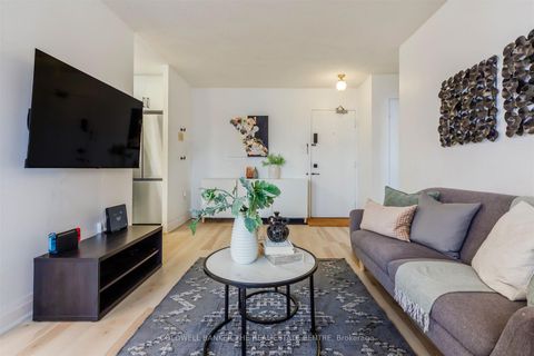 Photo 4 at 1006 - 100 Dundalk Drive, Dorset Park, Toronto