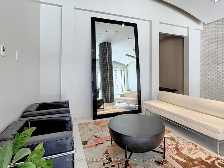 Photo 3 at 611 - 676 Sheppard Avenue E, Bayview Village, Toronto