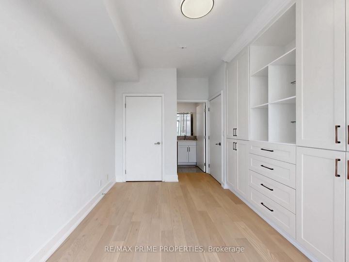 Photo 14 at 611 - 676 Sheppard Avenue E, Bayview Village, Toronto