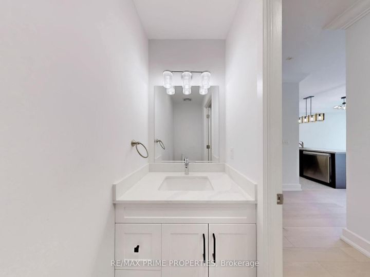 Photo 20 at 611 - 676 Sheppard Avenue E, Bayview Village, Toronto