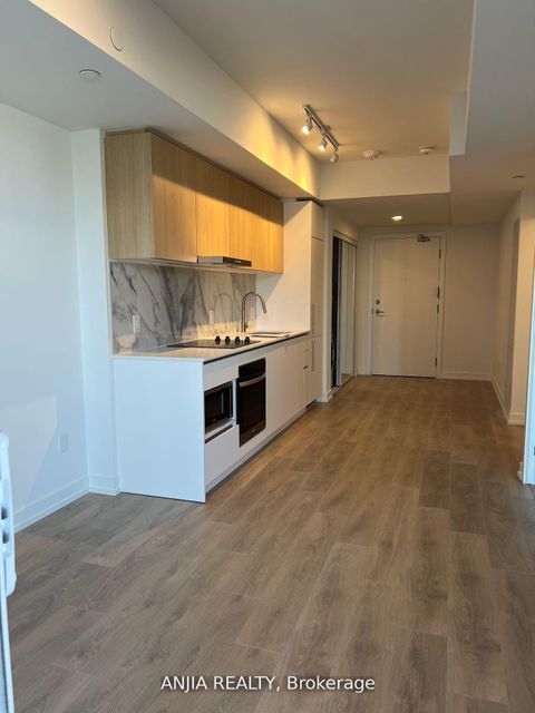 Photo 8 at 932 - 1100 Sheppard Avenue W, York University Heights, Toronto