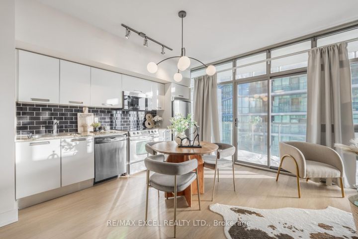 Photo 7 at 3709 - 33 Charles Street E, Yonge Corridor, Toronto