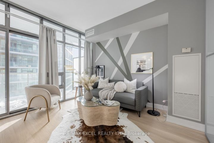 Photo 10 at 3709 - 33 Charles Street E, Yonge Corridor, Toronto