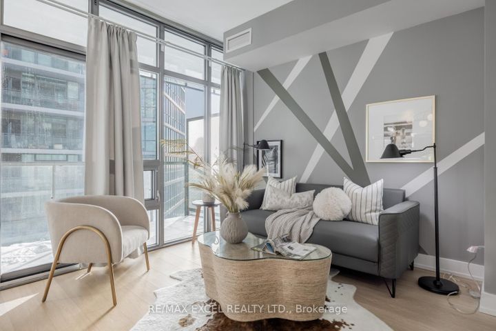 Photo 11 at 3709 - 33 Charles Street E, Yonge Corridor, Toronto