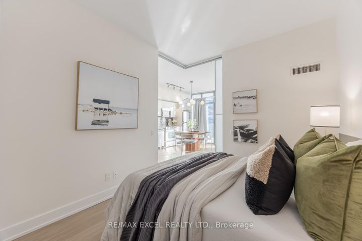 Photo 16 at 3709 - 33 Charles Street E, Yonge Corridor, Toronto