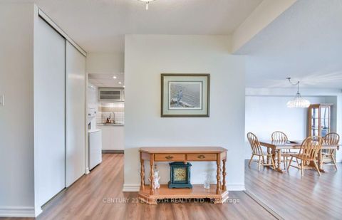 Photo 9 at 405 - 181 Collier Street, North Shore, Barrie