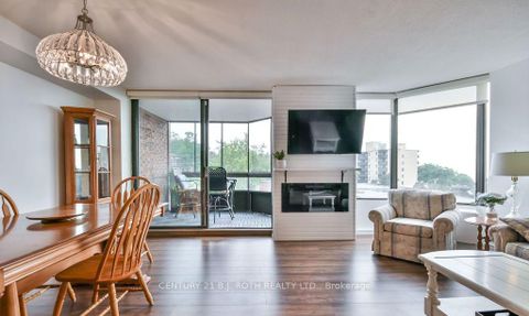 Photo 13 at 405 - 181 Collier Street, North Shore, Barrie