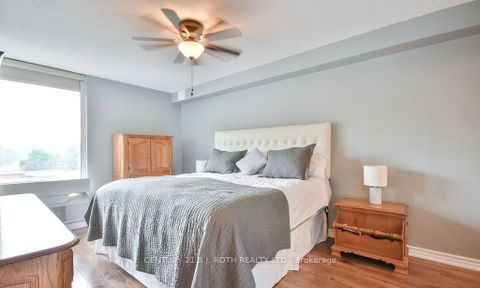 Photo 17 at 405 - 181 Collier Street, North Shore, Barrie