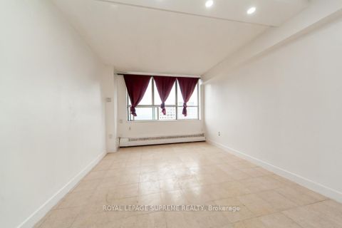 Photo 12 at 908 - 940 Caledonia Road, Glen Park, Toronto