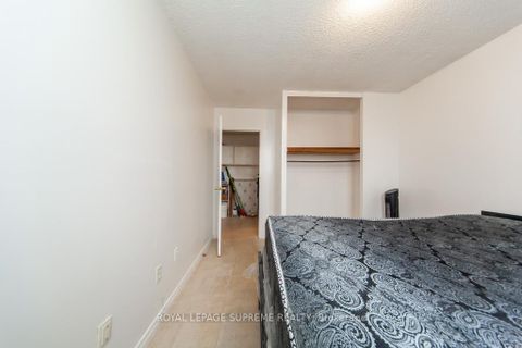 Photo 27 at 908 - 940 Caledonia Road, Glen Park, Toronto