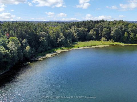 Photo 3 at 6 Macleod Estate Court, Jefferson, Richmond Hill